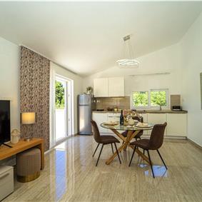 6 Bedroom Beachfront Villa with Heated Pool near Vela Luka on Korcula Island, Sleep 12